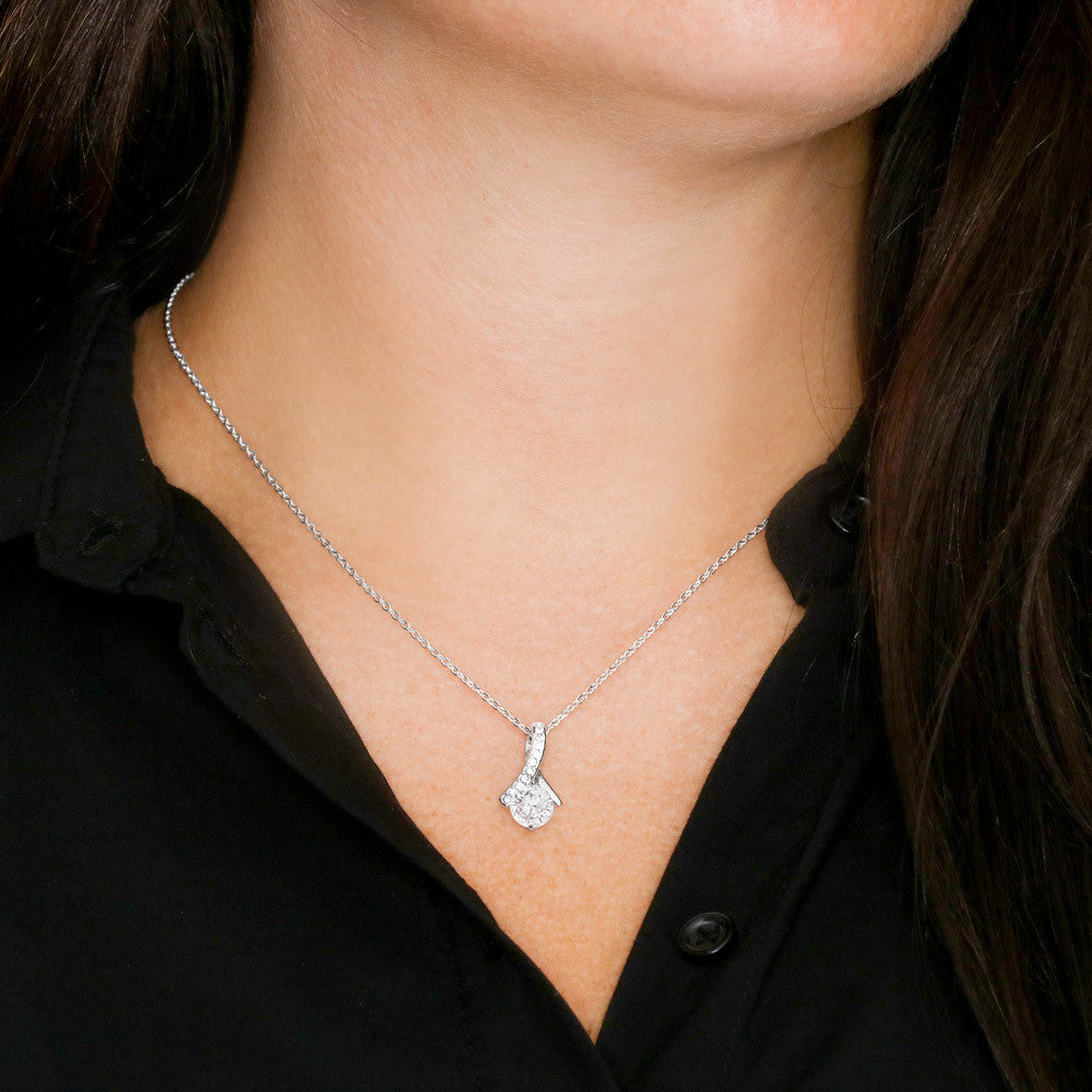 Alluring Beauty necklace