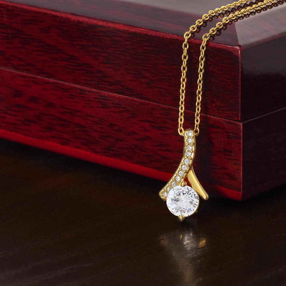 Alluring Beauty necklace